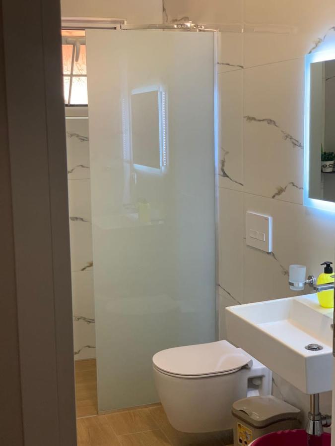 Amazing Familiar Apartments And Rooms ซารานเดอ ภายนอก รูปภาพ