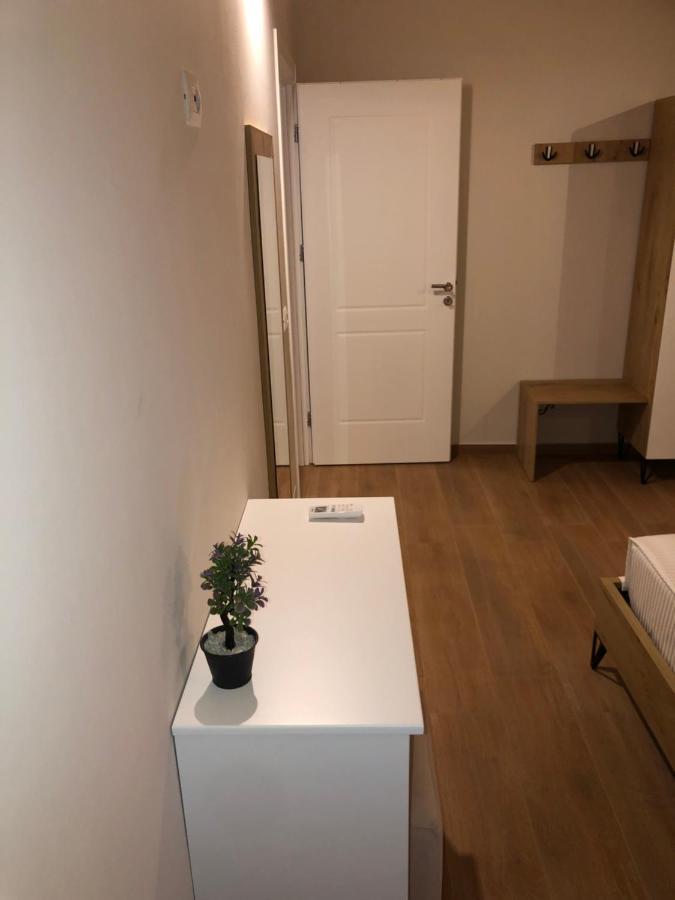 Amazing Familiar Apartments And Rooms ซารานเดอ ภายนอก รูปภาพ