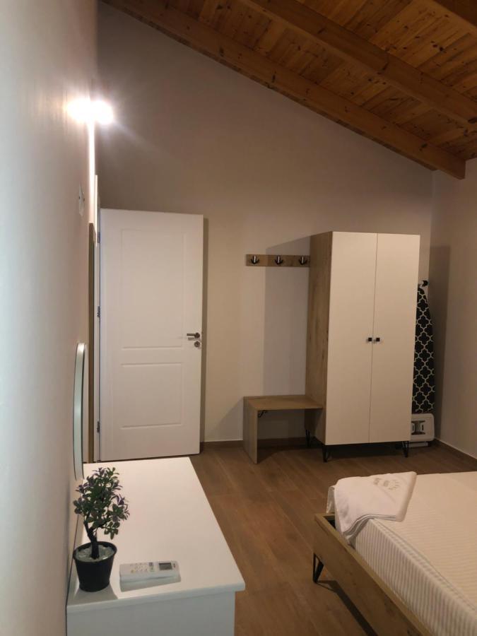 Amazing Familiar Apartments And Rooms ซารานเดอ ภายนอก รูปภาพ