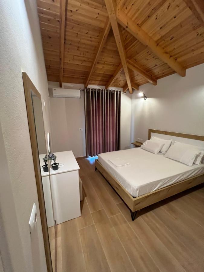 Amazing Familiar Apartments And Rooms ซารานเดอ ภายนอก รูปภาพ