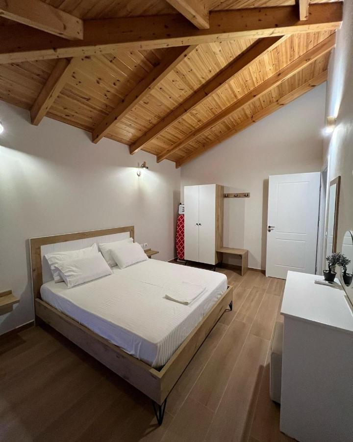 Amazing Familiar Apartments And Rooms ซารานเดอ ภายนอก รูปภาพ