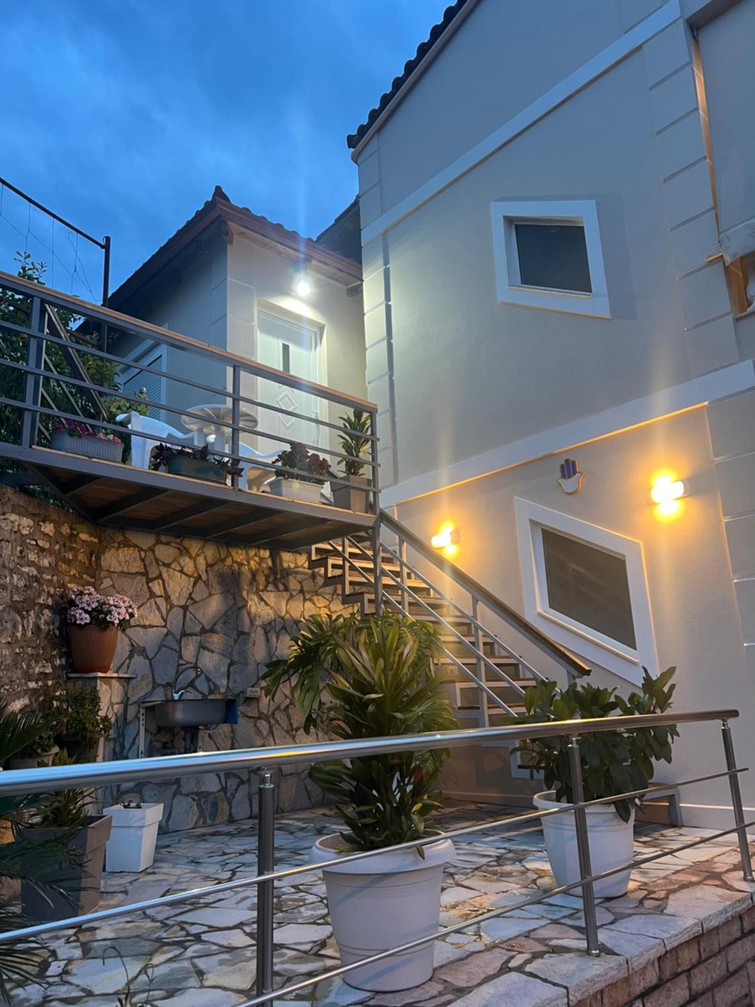 Amazing Familiar Apartments And Rooms ซารานเดอ ภายนอก รูปภาพ